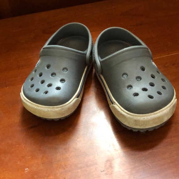 crocs size 4 toddler